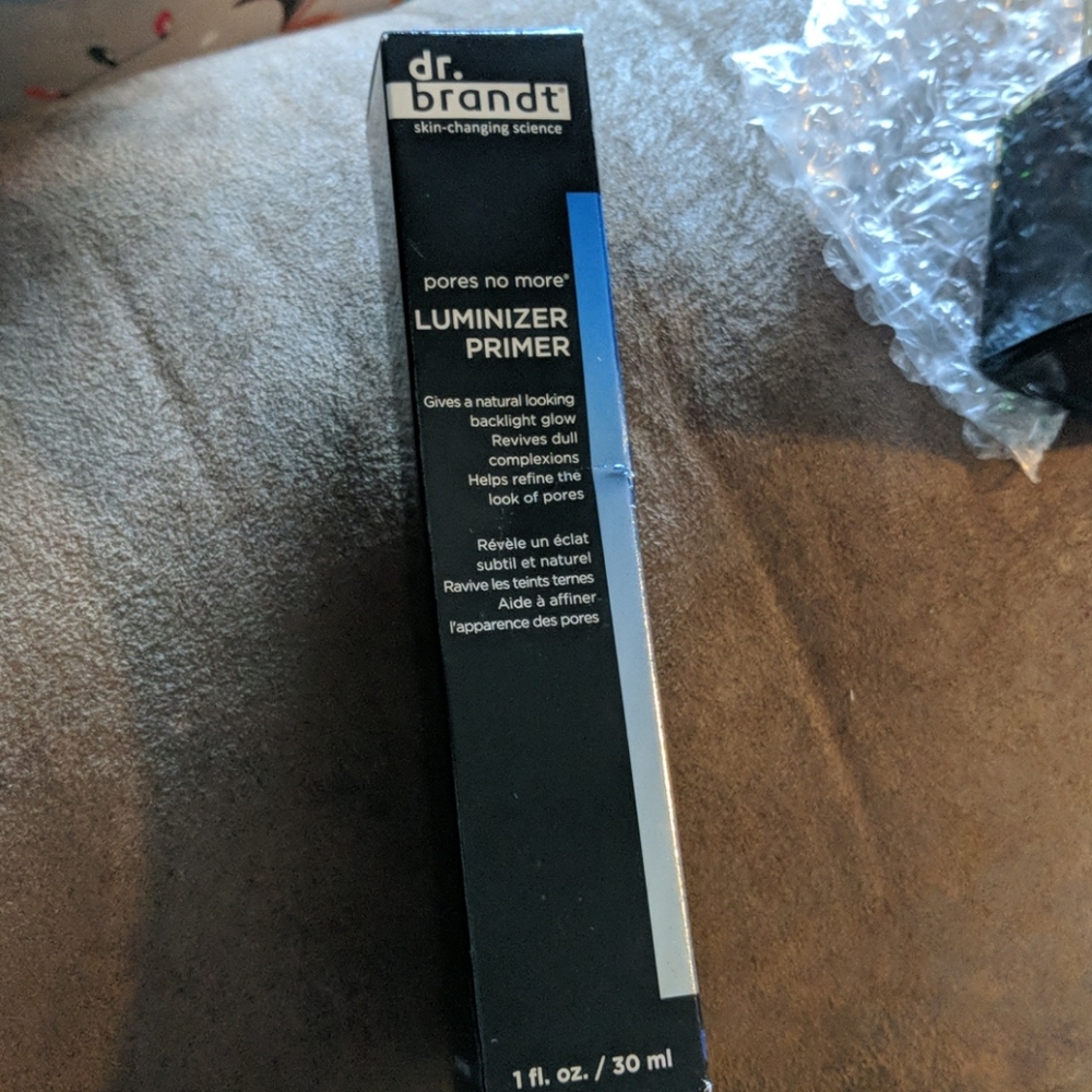 - Dr. Brandt luminizing primer
